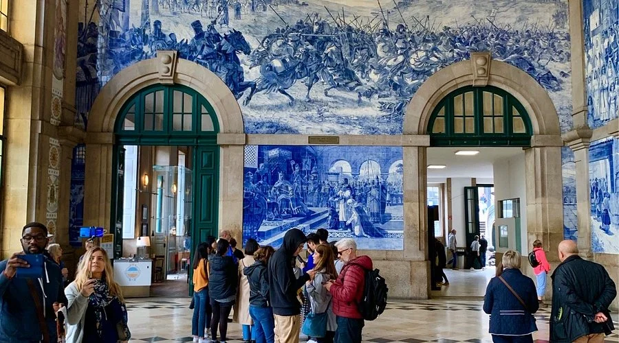 Estação de São Bento: Najpiękniejsza stacja kolejowa w Porto GoPortugal 1 estacao de sao bento